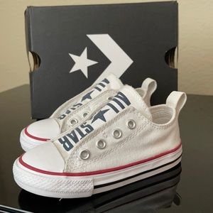 Converse Velcro top. Slip on chucks size 7 Infant